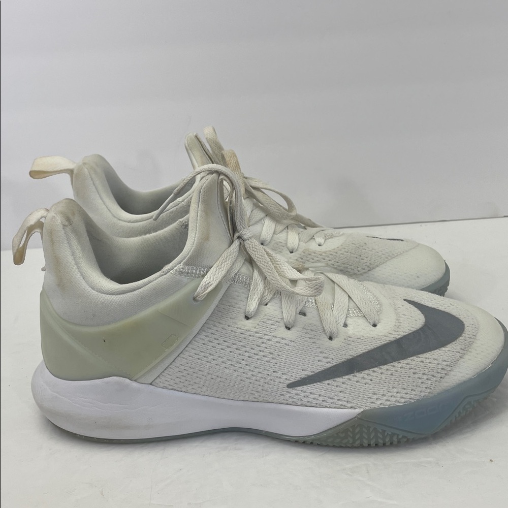 Nike Women’s Zoom Shift Basketball Shoes Sz 9.5